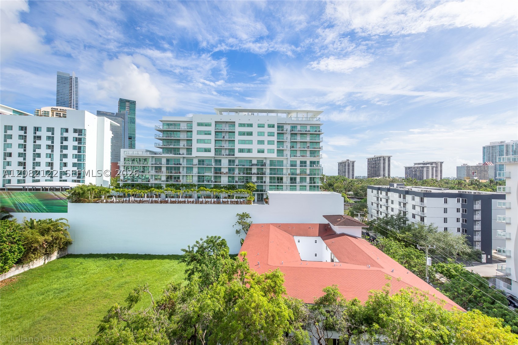 201 SW 17th Rd #807, Miami FL 33129