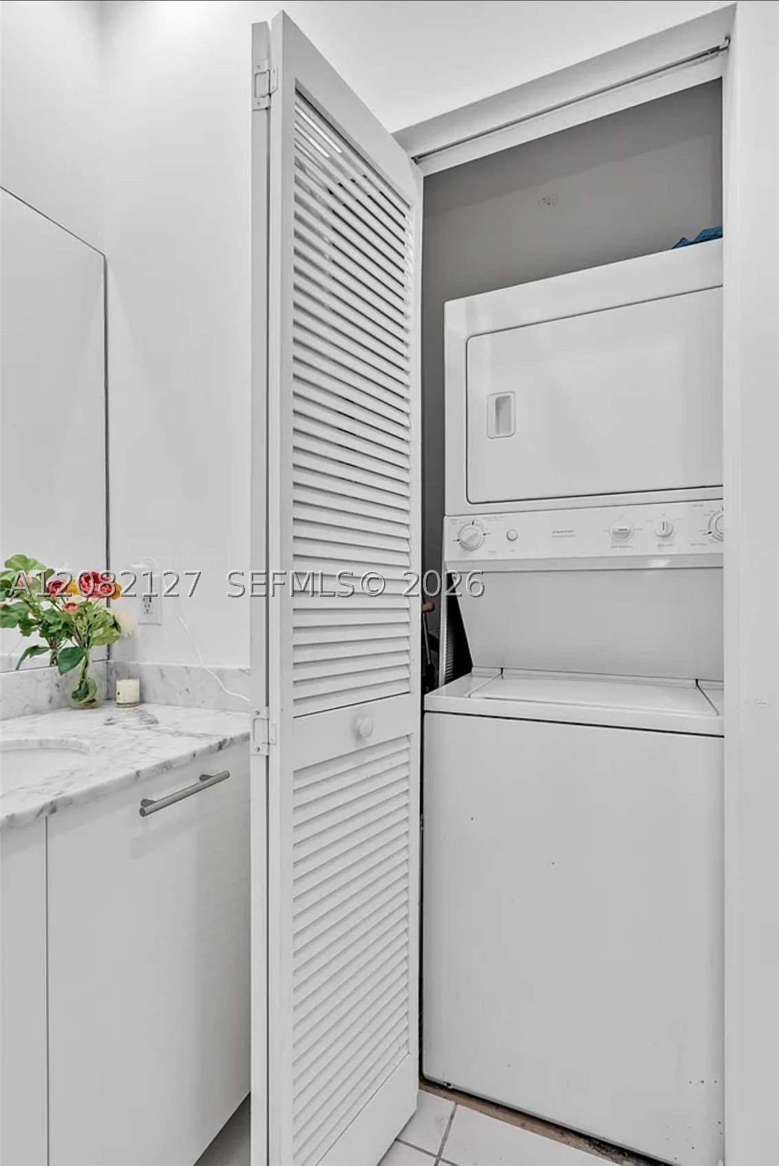 951 Brickell Ave #4111, Miami FL 33131