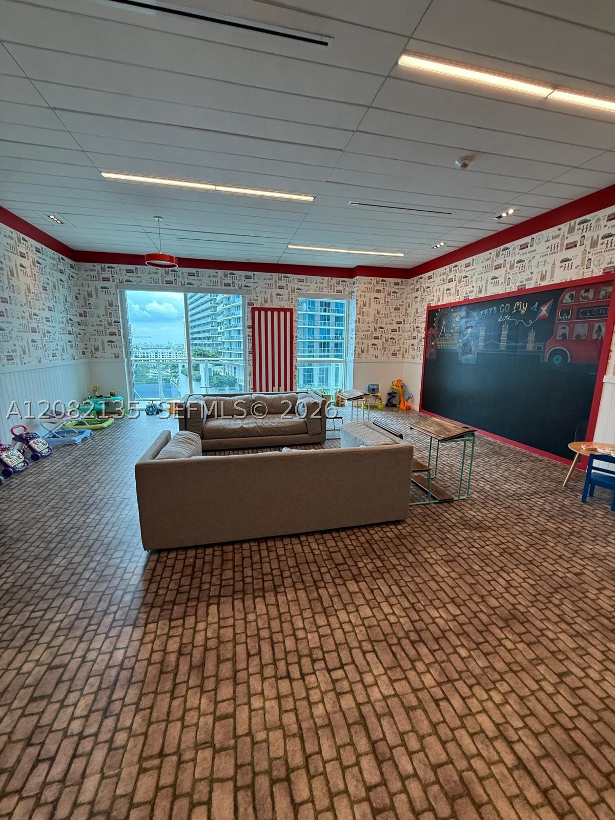 1080 Brickell Ave #913, Miami FL 33131