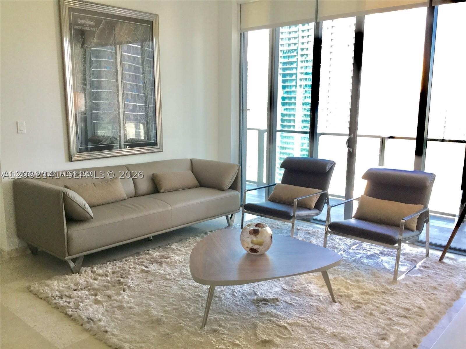 88 SW 7th St #2605, Miami FL 33130