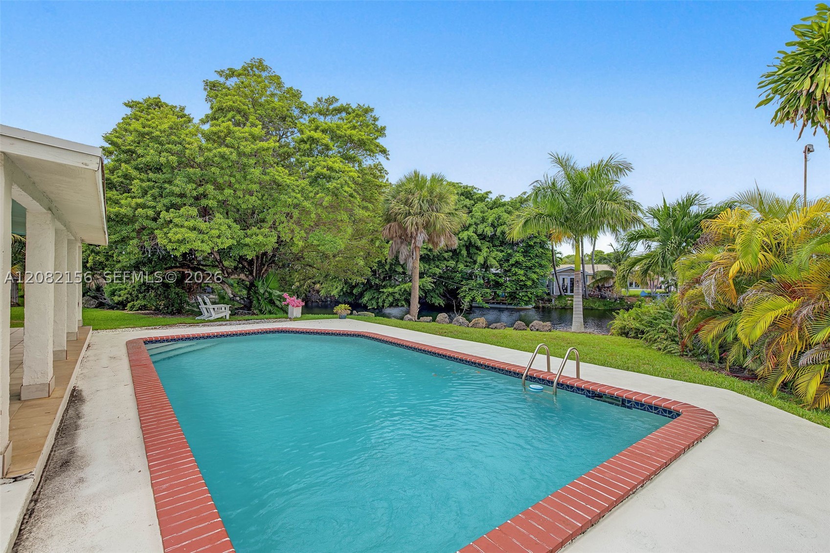 10711 SW 70th St, Miami FL 33173