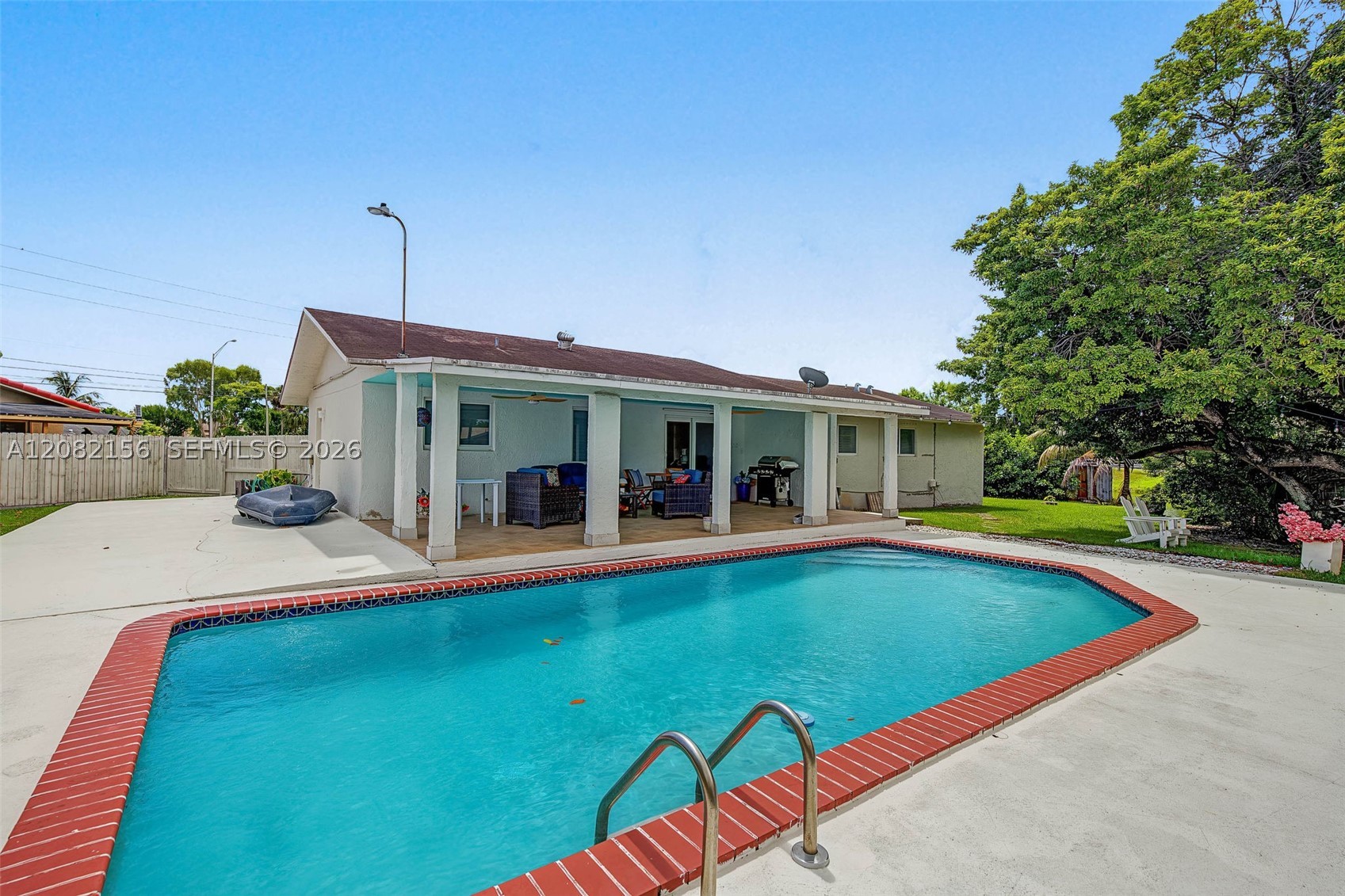 10711 SW 70th St, Miami FL 33173