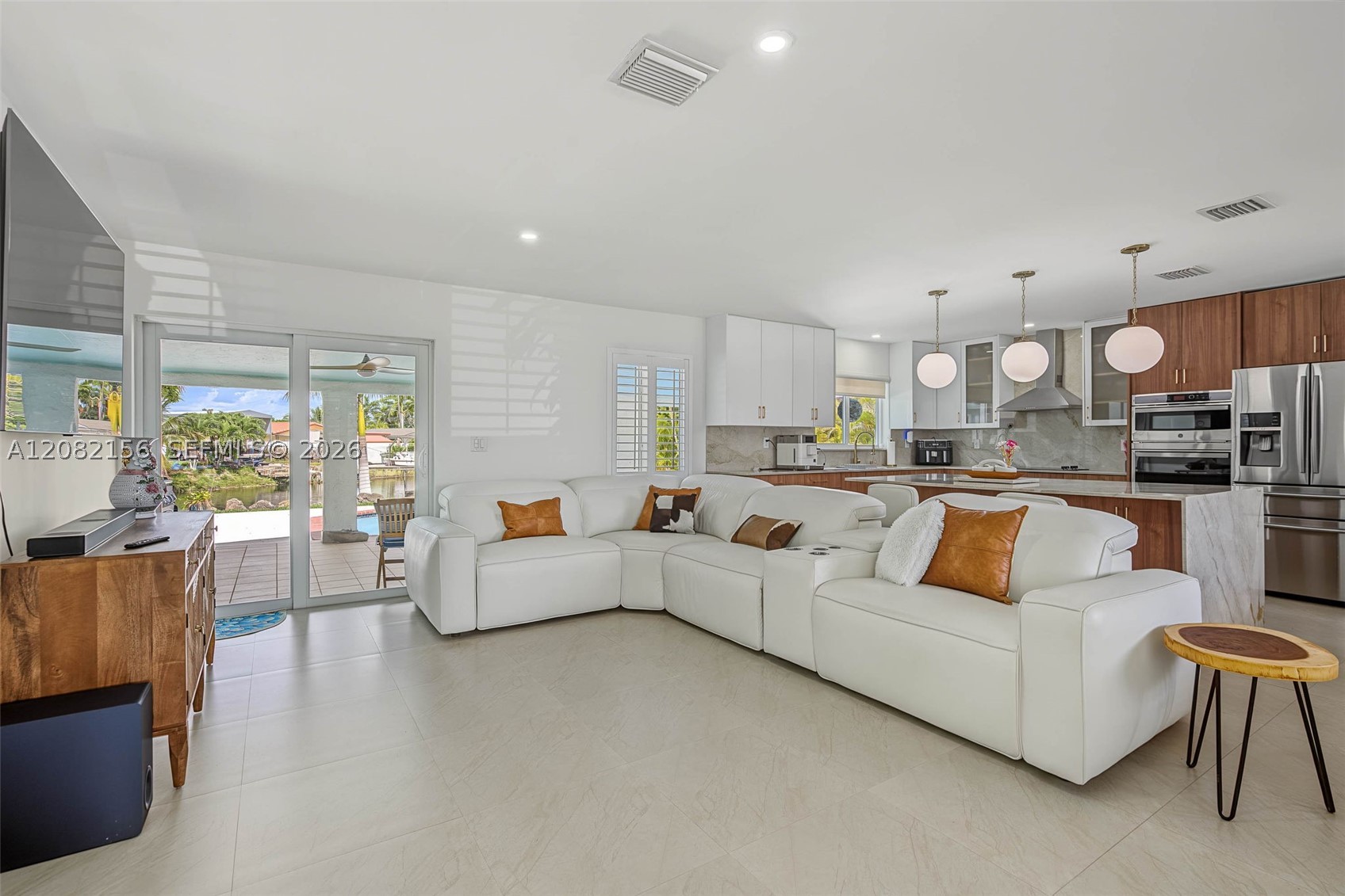 10711 SW 70th St, Miami FL 33173
