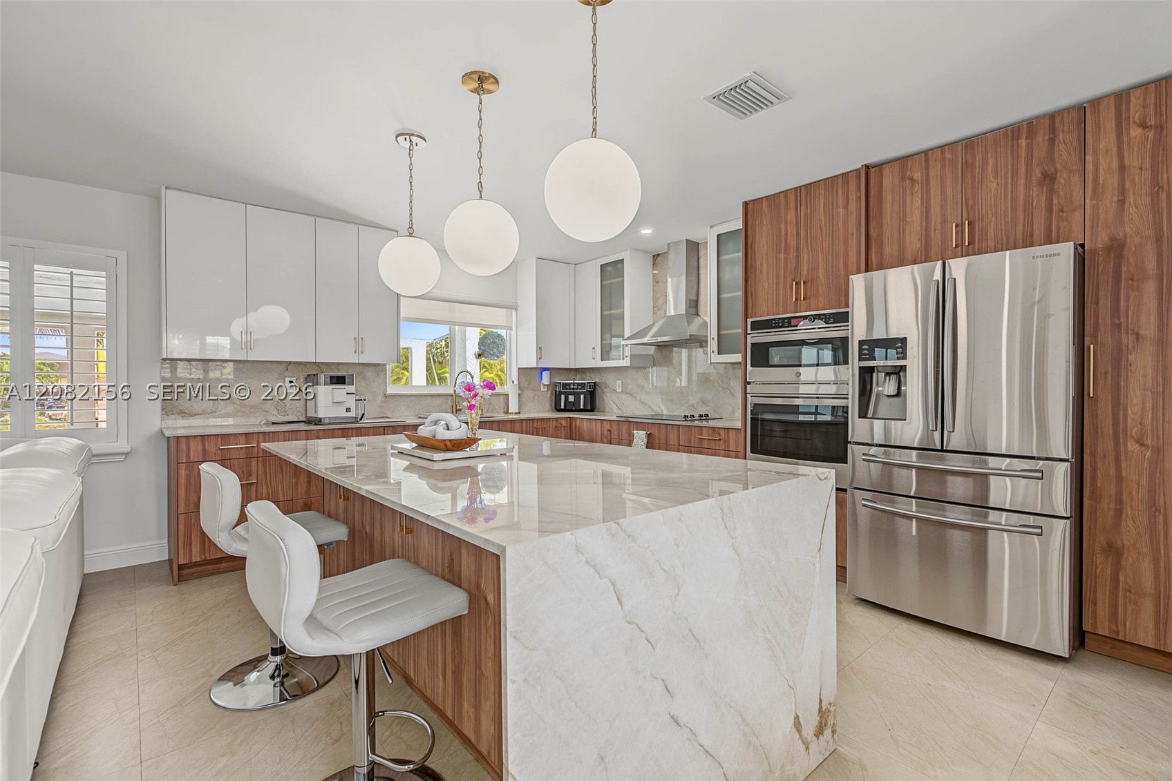 10711 SW 70th St, Miami FL 33173