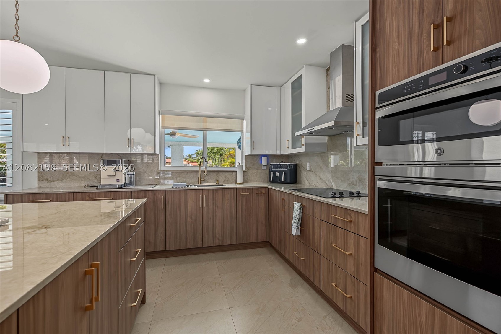 10711 SW 70th St, Miami FL 33173