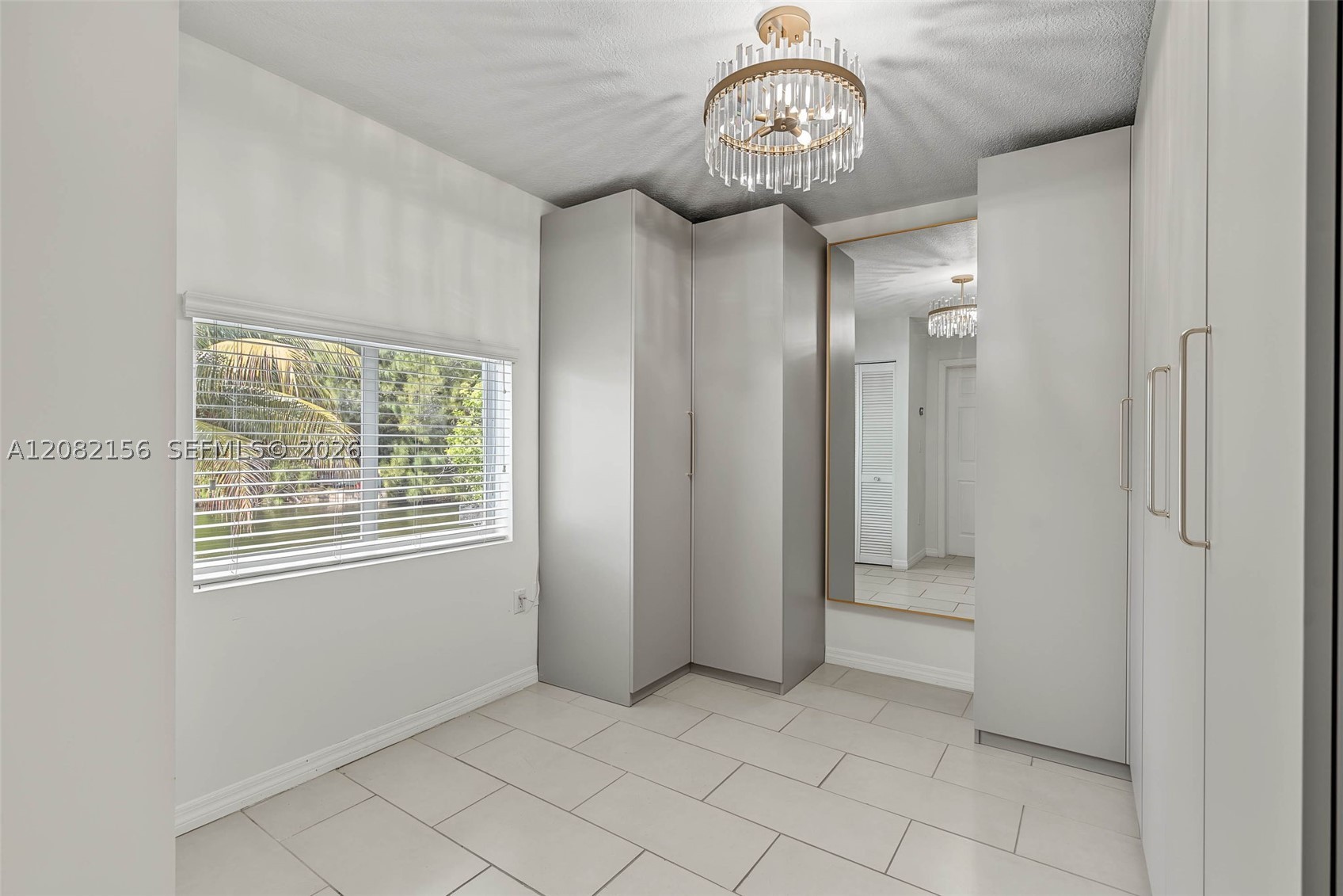 10711 SW 70th St, Miami FL 33173