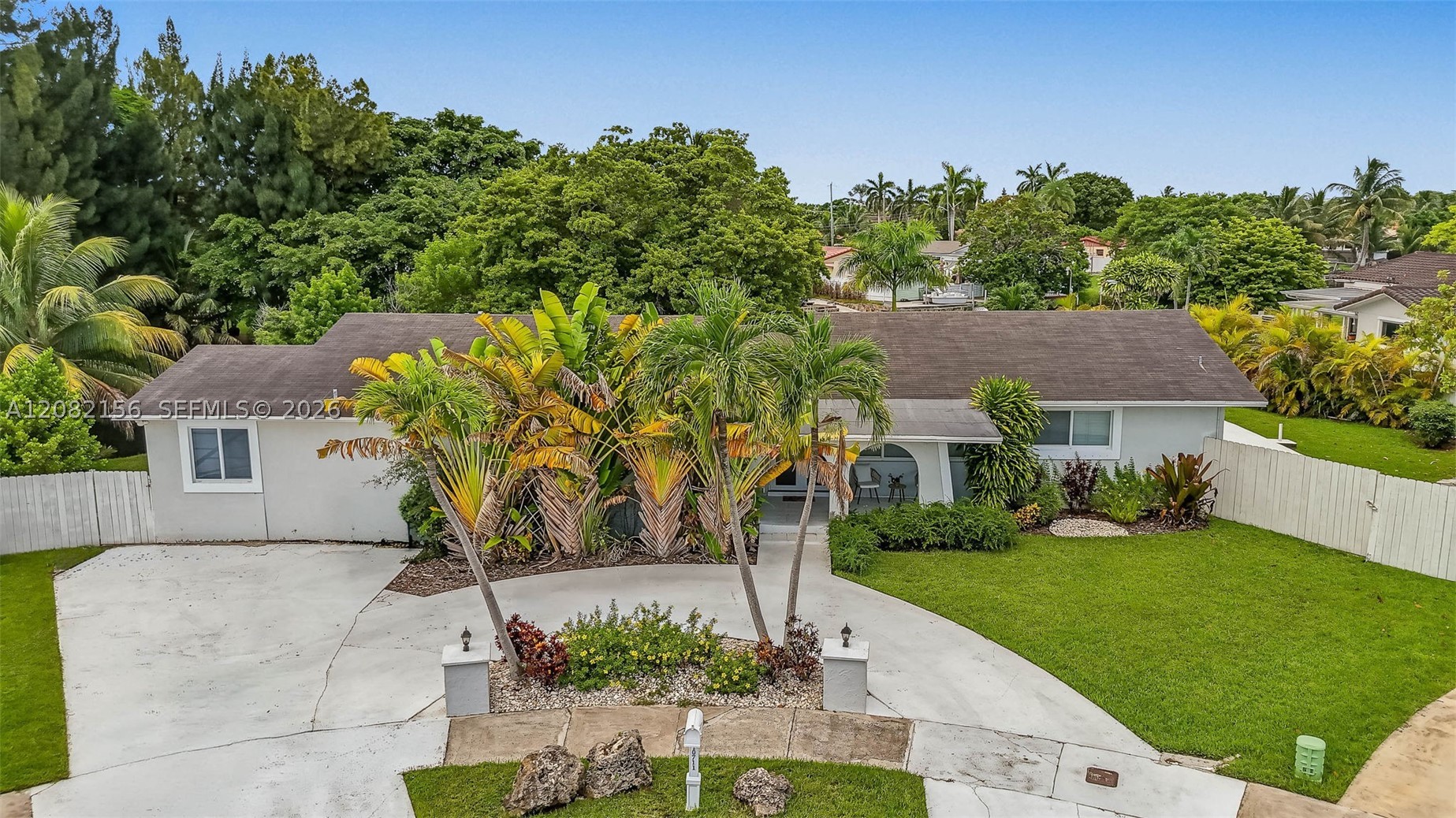 10711 SW 70th St, Miami FL 33173