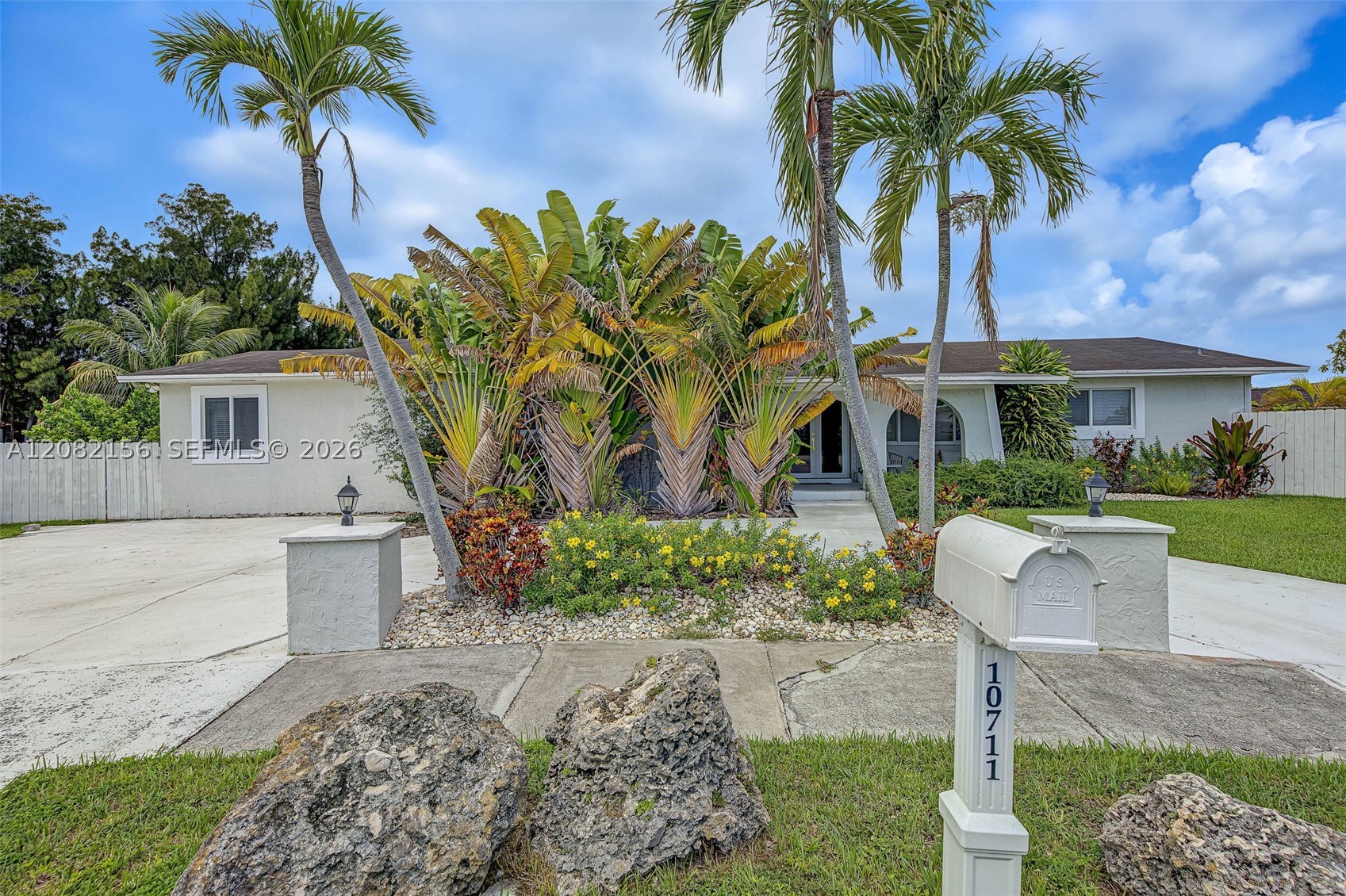 10711 SW 70th St, Miami FL 33173