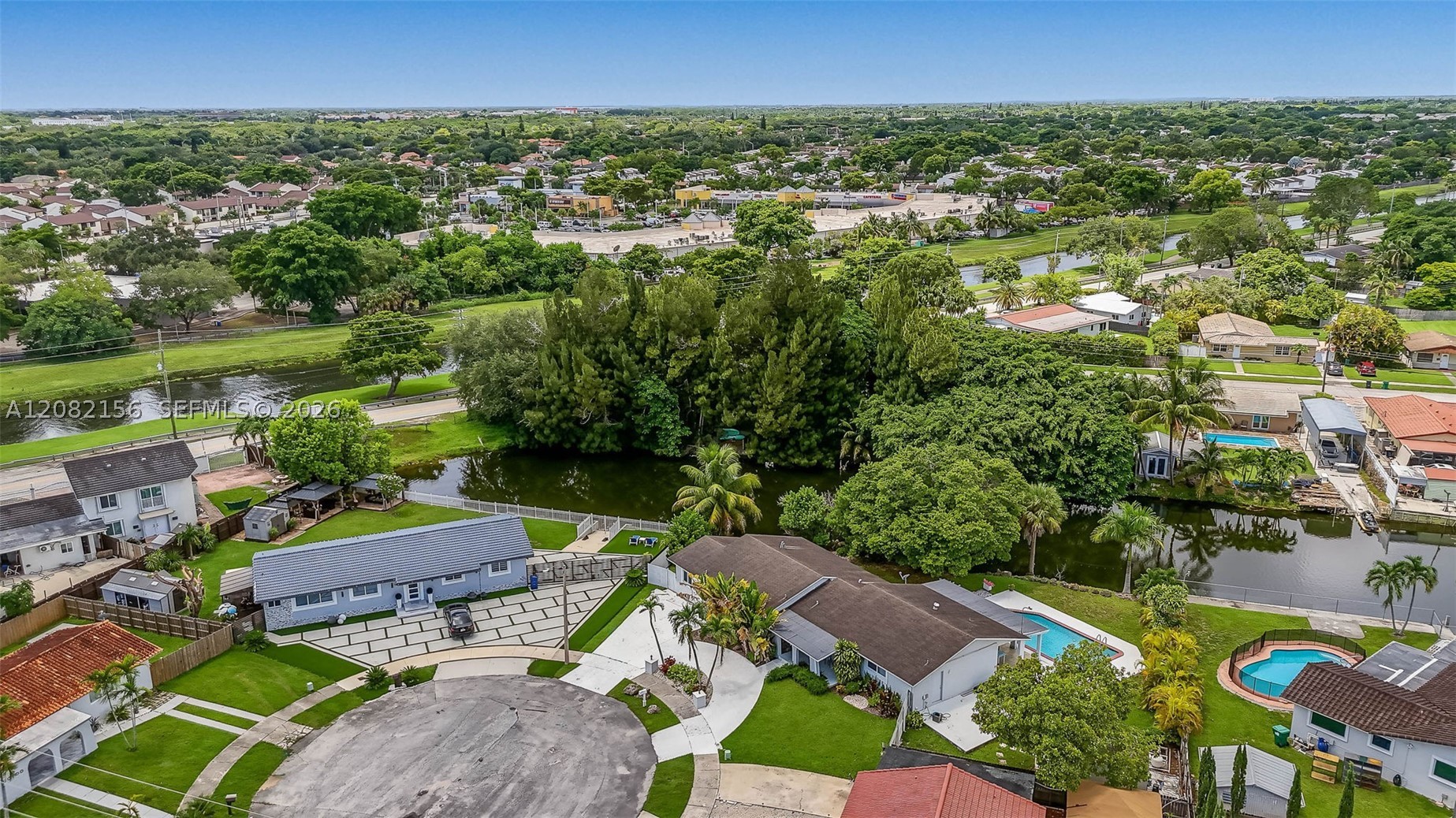 10711 SW 70th St, Miami FL 33173