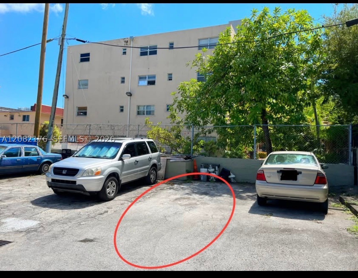 752 NW 4th St #5, Miami FL 33128