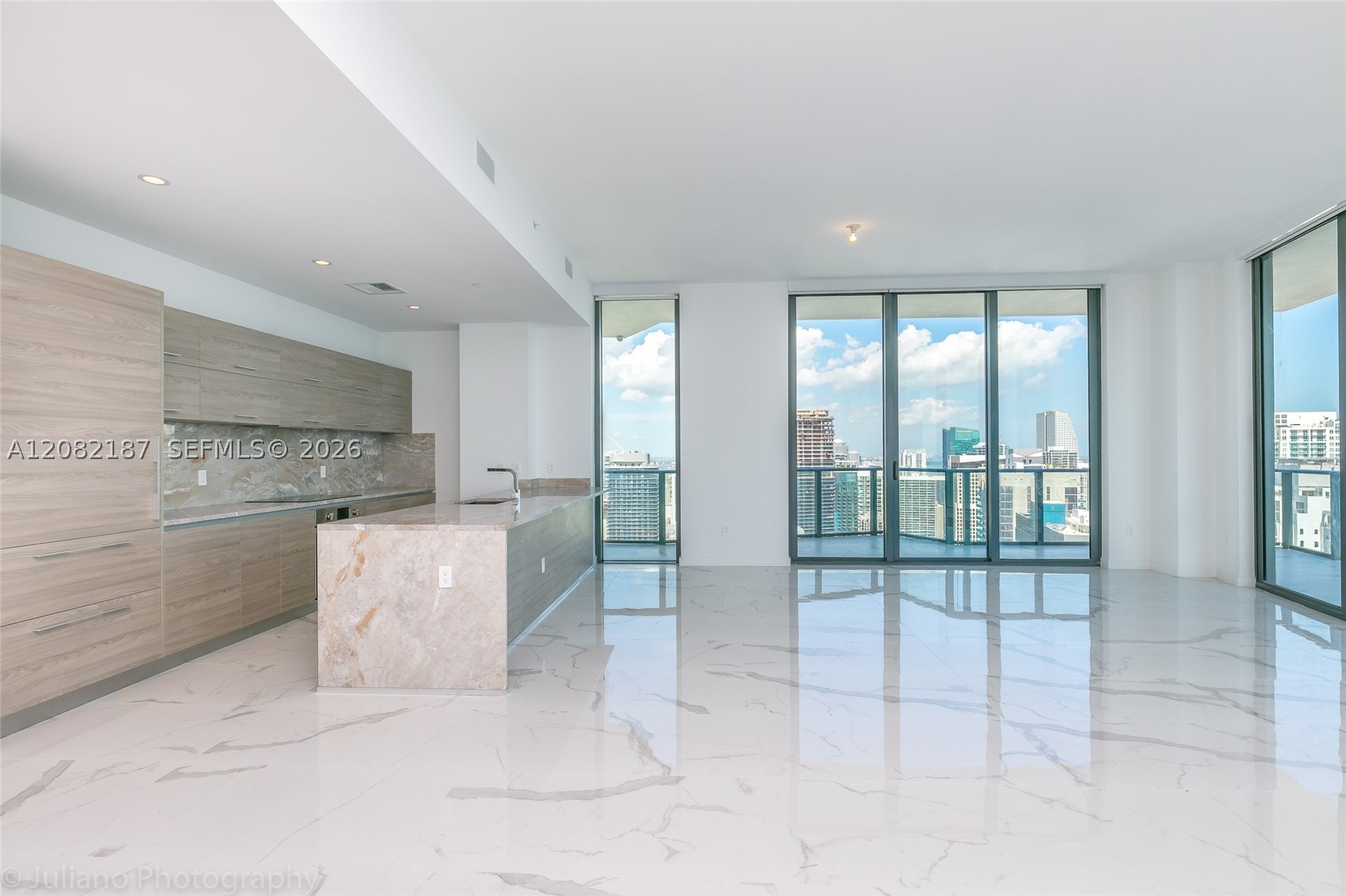 1300 S Miami Ave #PH5101, Miami FL 33130