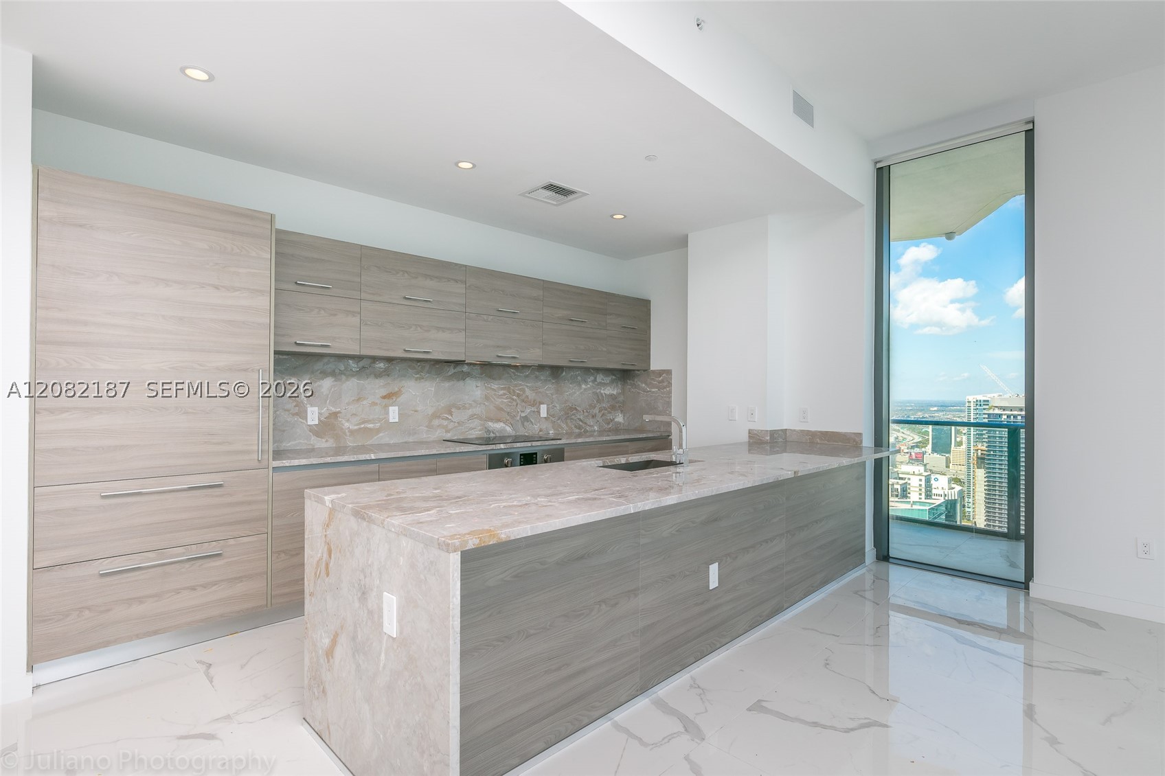 1300 S Miami Ave #PH5101, Miami FL 33130