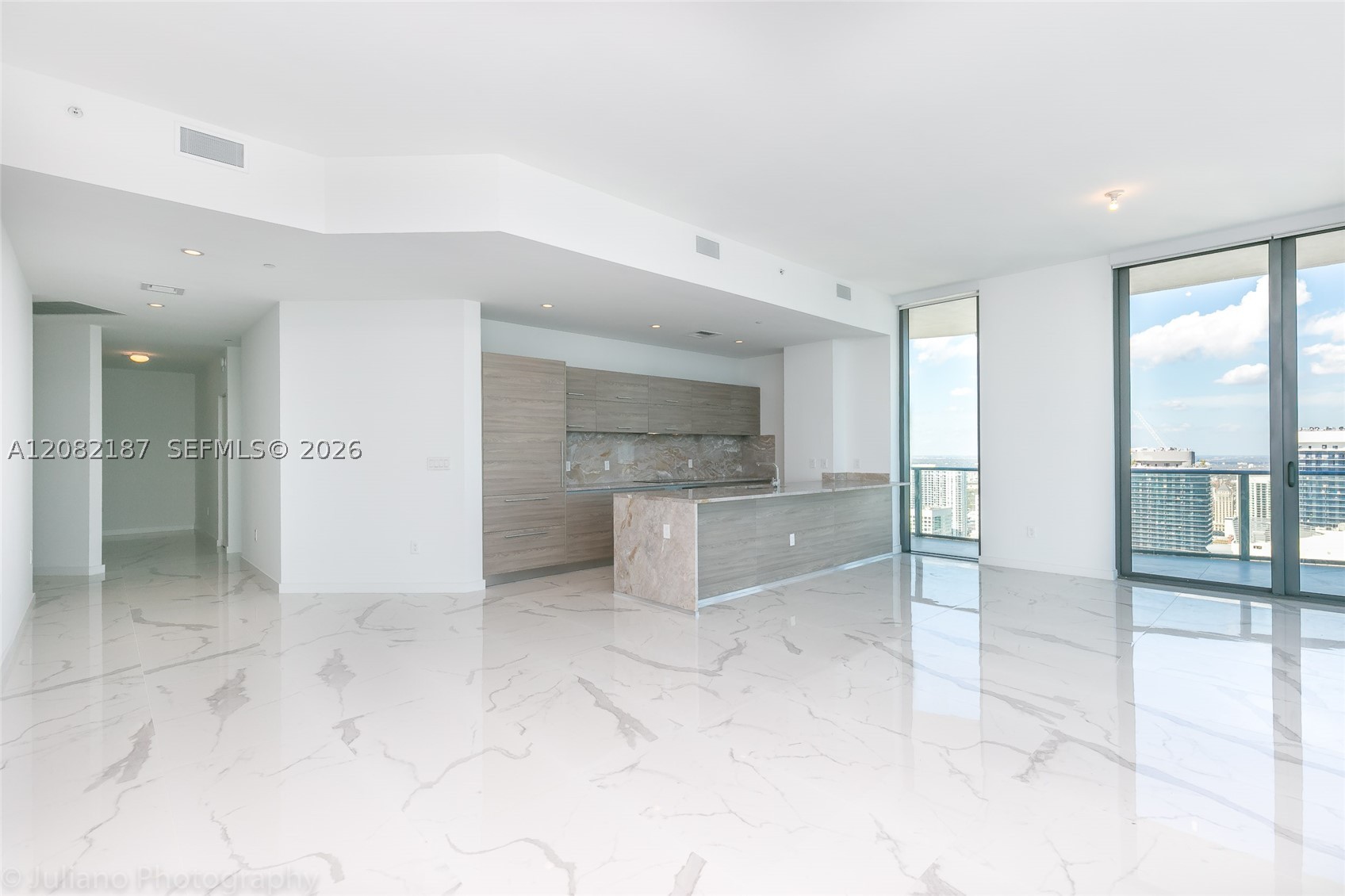 1300 S Miami Ave #PH5101, Miami FL 33130