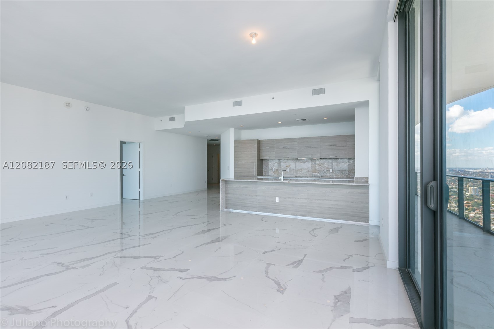 1300 S Miami Ave #PH5101, Miami FL 33130