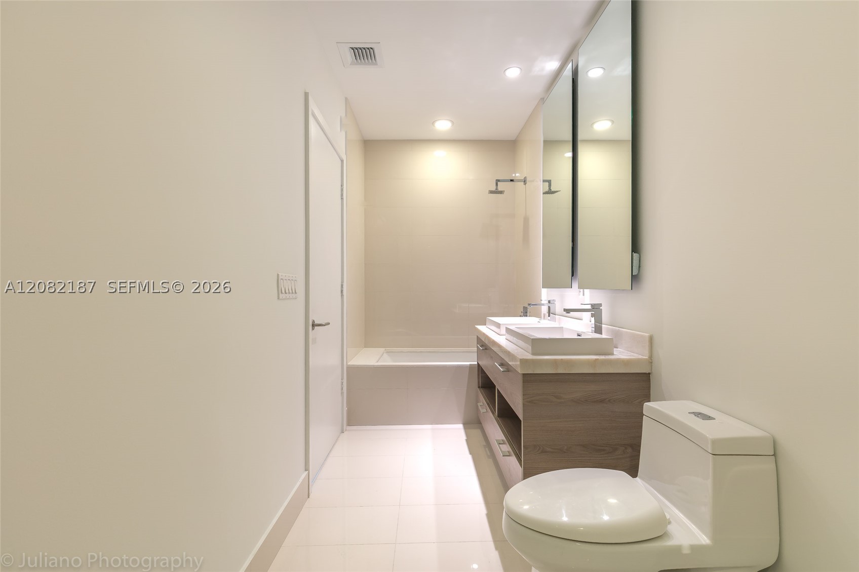 1300 S Miami Ave #PH5101, Miami FL 33130