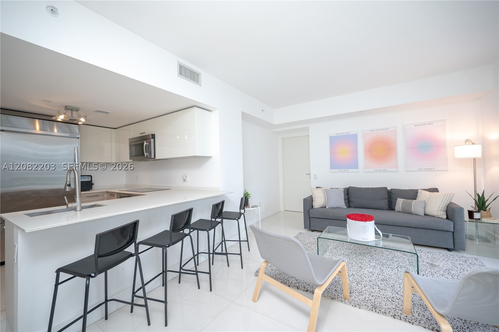 1300 Brickell Bay Dr #1601, Miami FL 33131