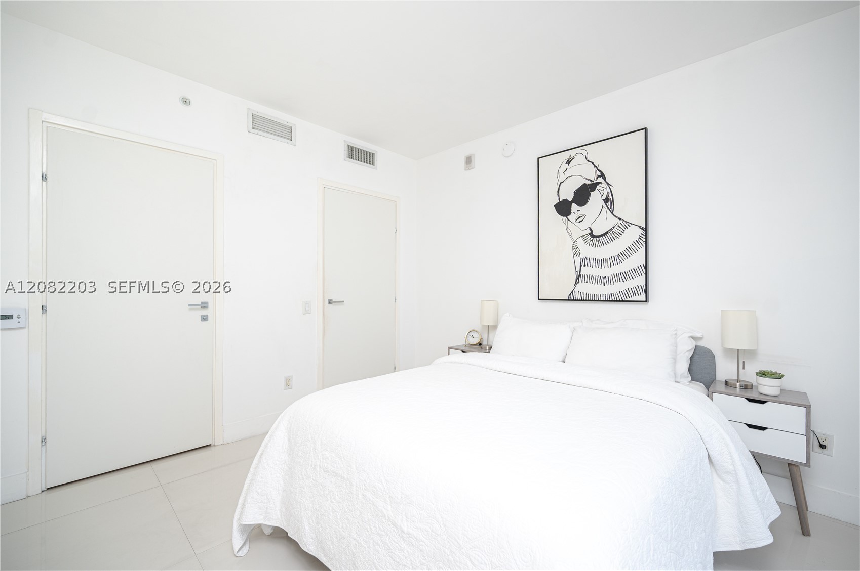 1300 Brickell Bay Dr #1601, Miami FL 33131