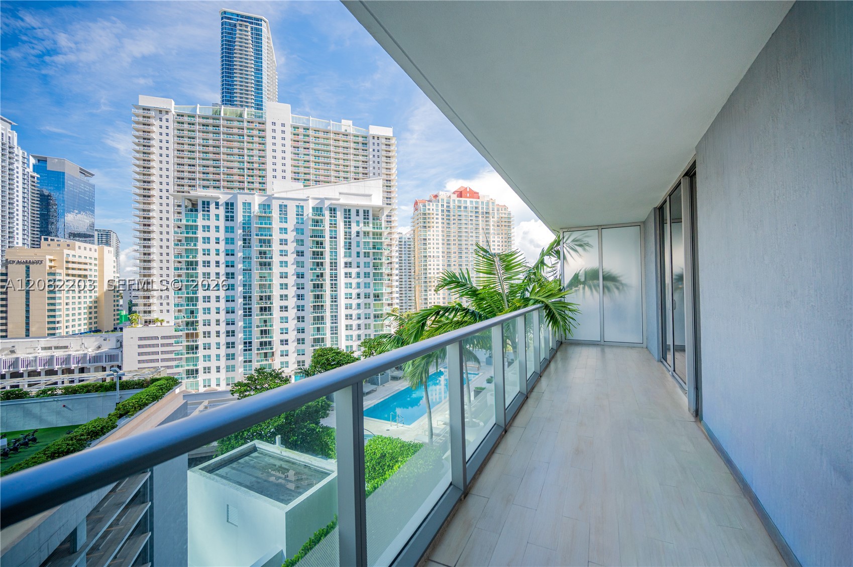 1300 Brickell Bay Dr #1601, Miami FL 33131