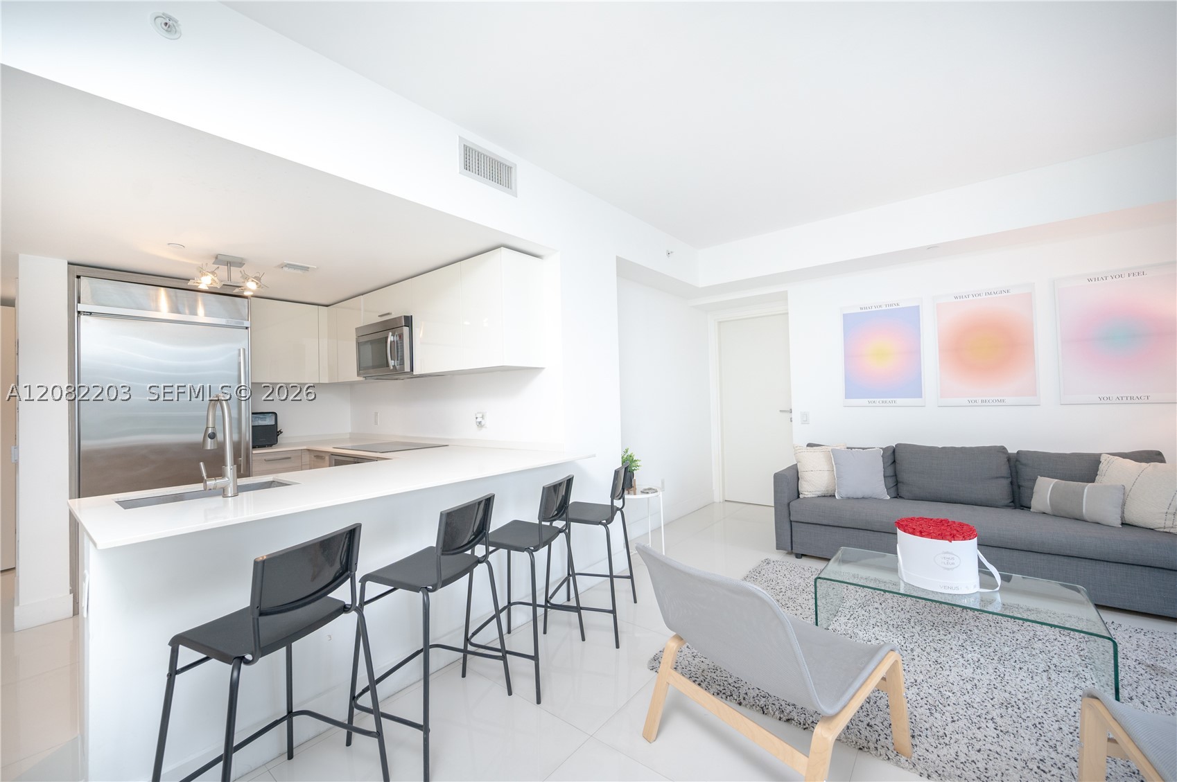 1300 Brickell Bay Dr #1601, Miami FL 33131