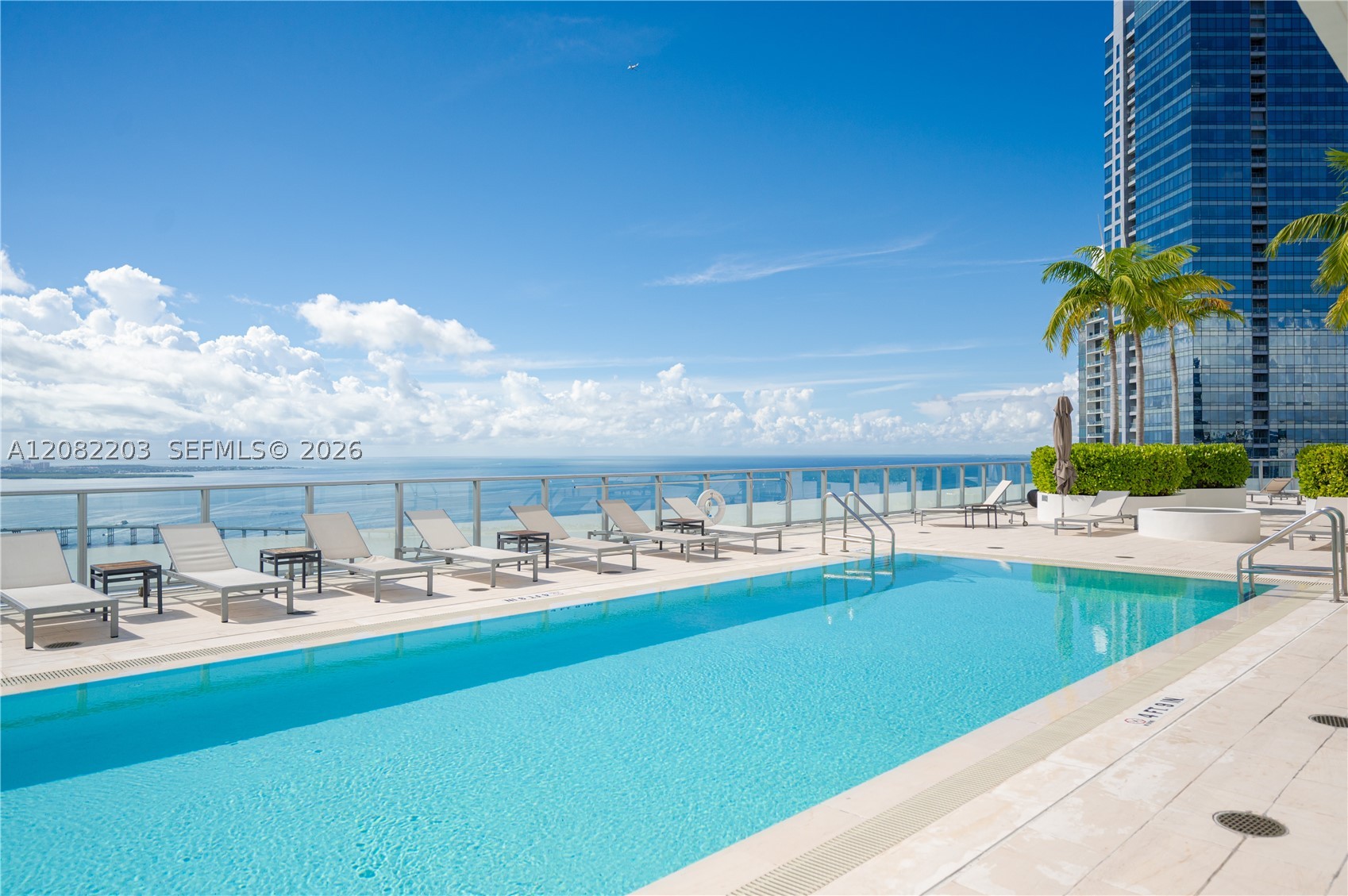 1300 Brickell Bay Dr #1601, Miami FL 33131