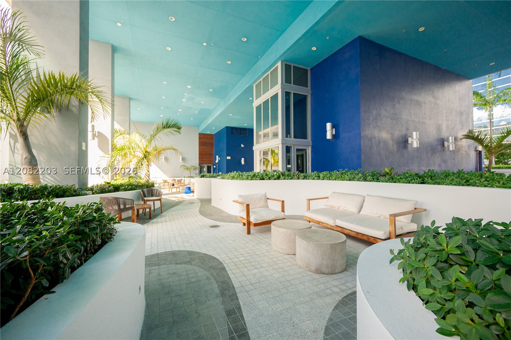 1300 Brickell Bay Dr #1601, Miami FL 33131