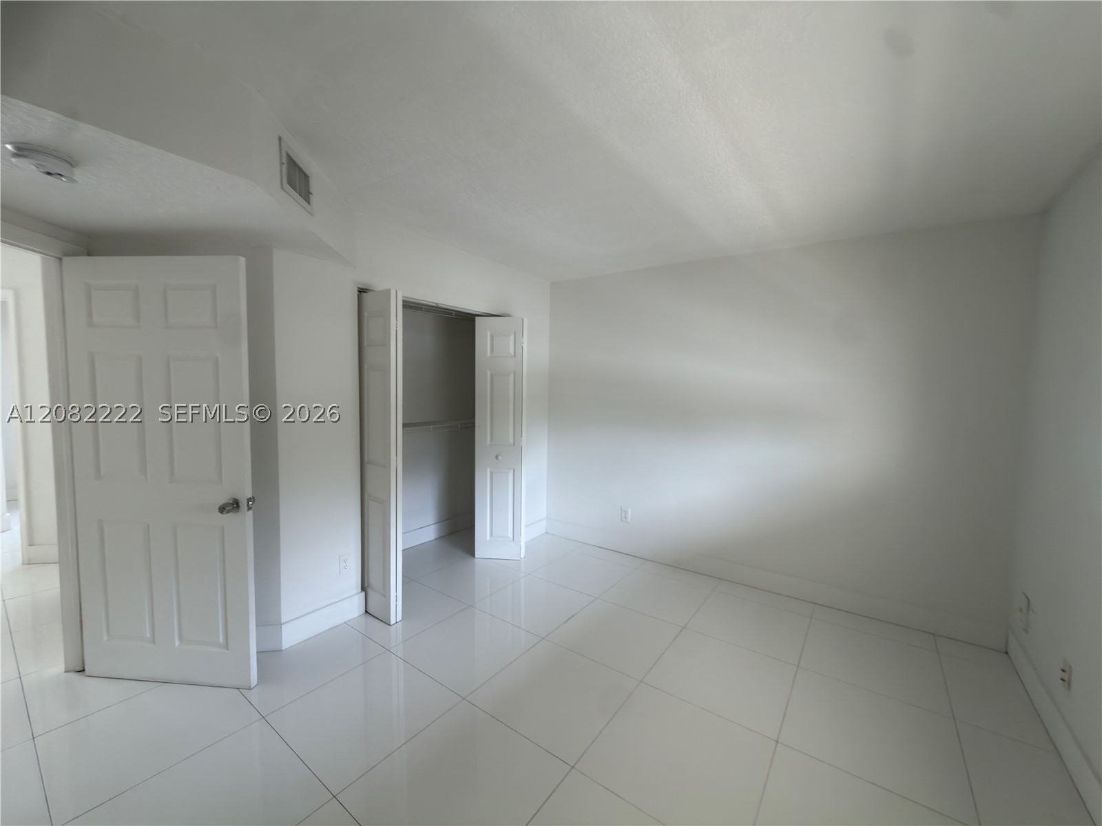 695 SW 11th St #204, Miami FL 33129
