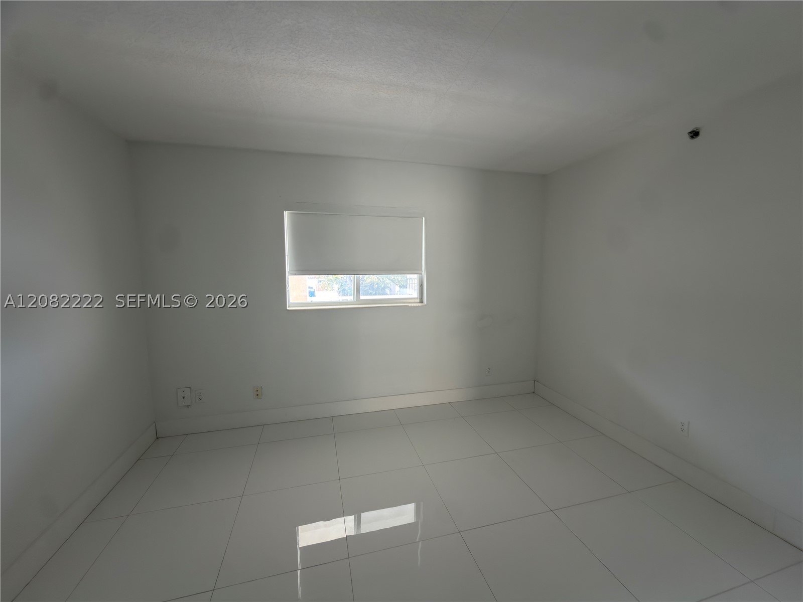 695 SW 11th St #204, Miami FL 33129