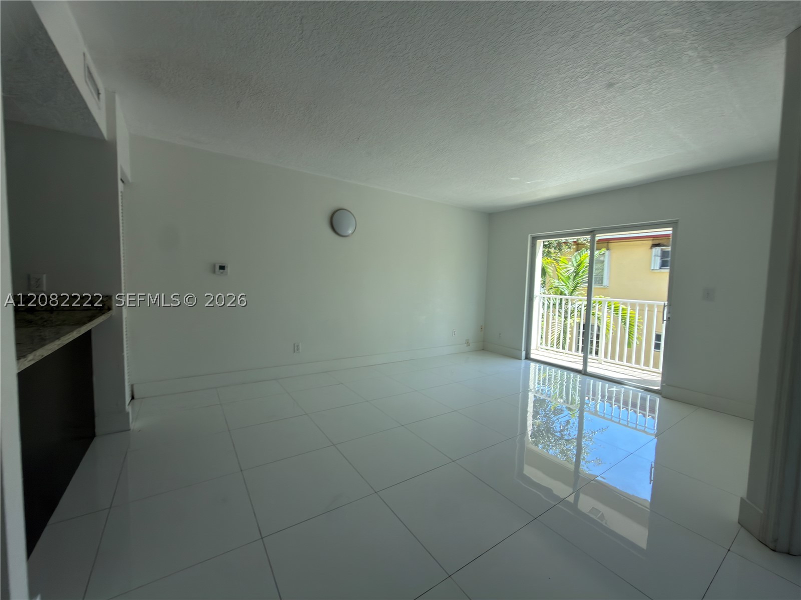 695 SW 11th St #204, Miami FL 33129