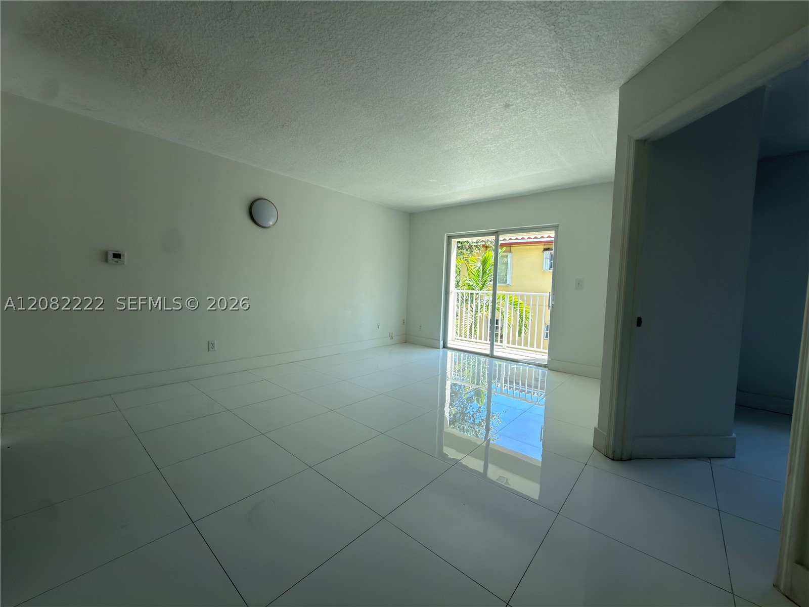 695 SW 11th St #204, Miami FL 33129