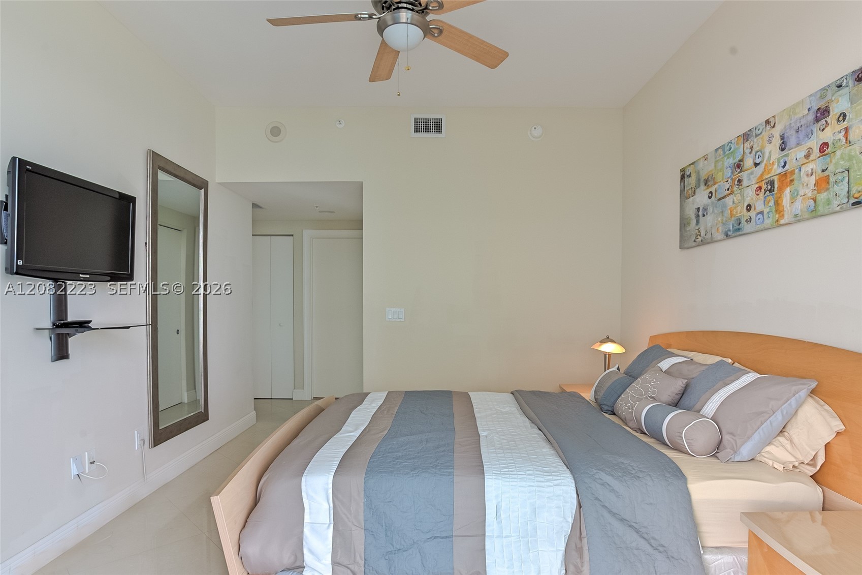 3535 S OCEAN DR #2805, Hollywood FL 33019