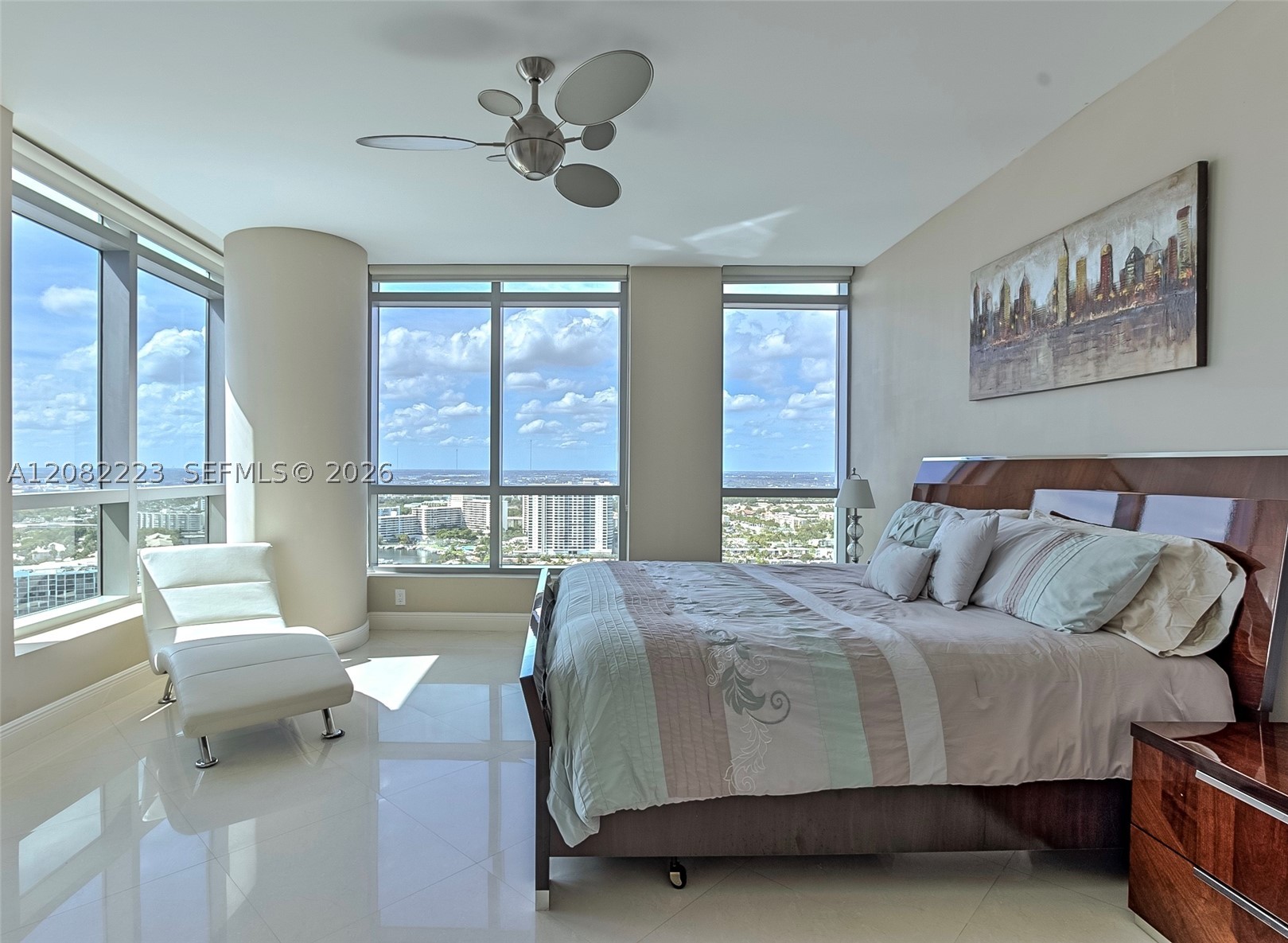 3535 S OCEAN DR #2805, Hollywood FL 33019