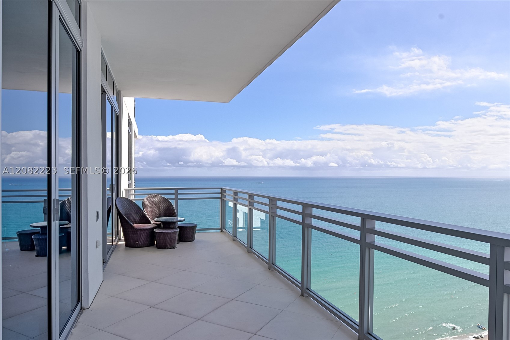 3535 S OCEAN DR #2805, Hollywood FL 33019
