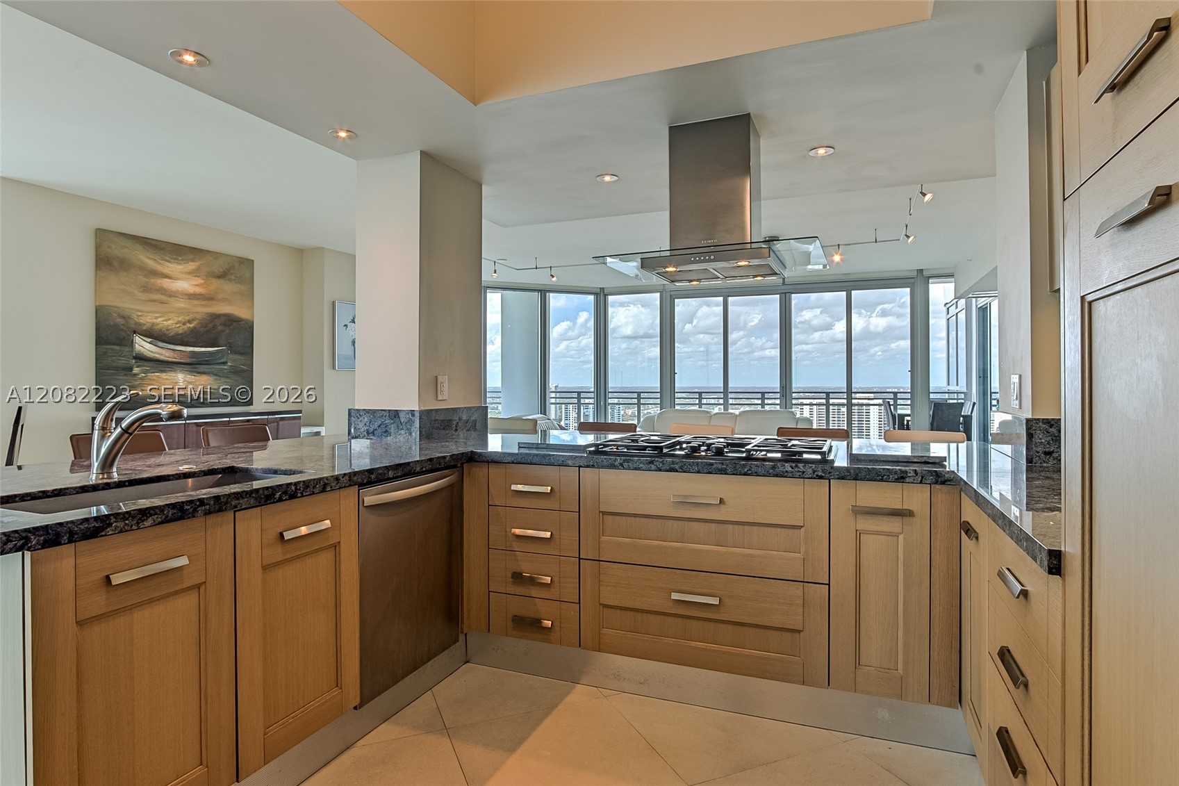 3535 S OCEAN DR #2805, Hollywood FL 33019