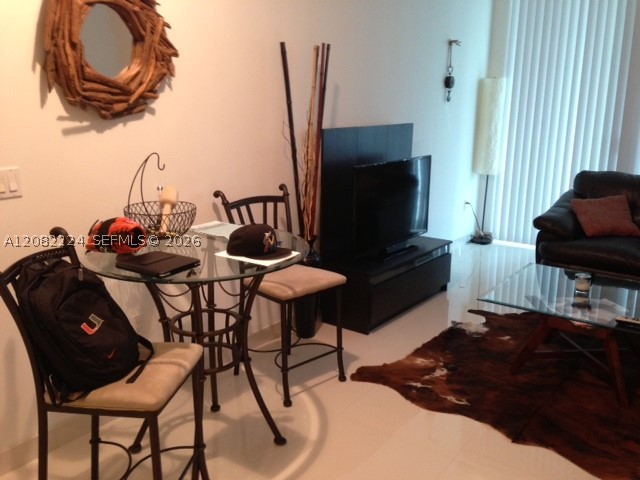 218 SE 14th St #2108, Miami FL 33131