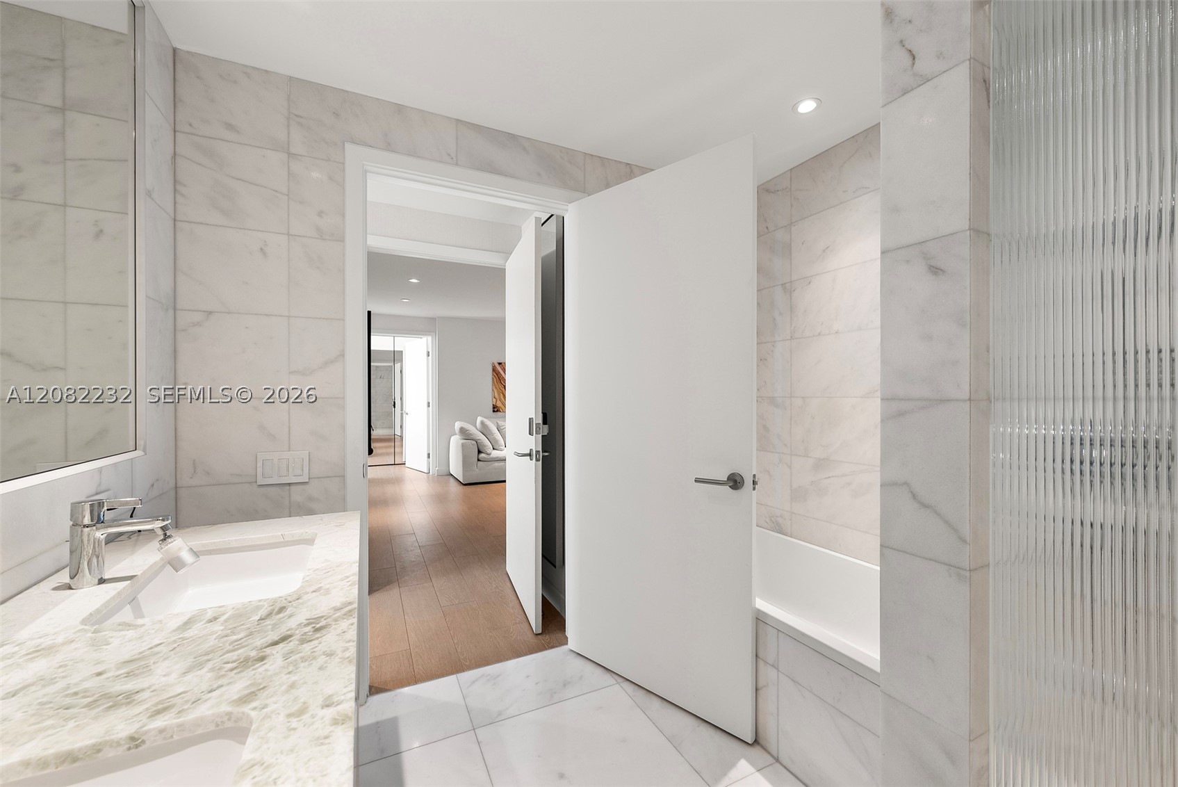 500 Alton Rd #2318, Miami Beach FL 33139