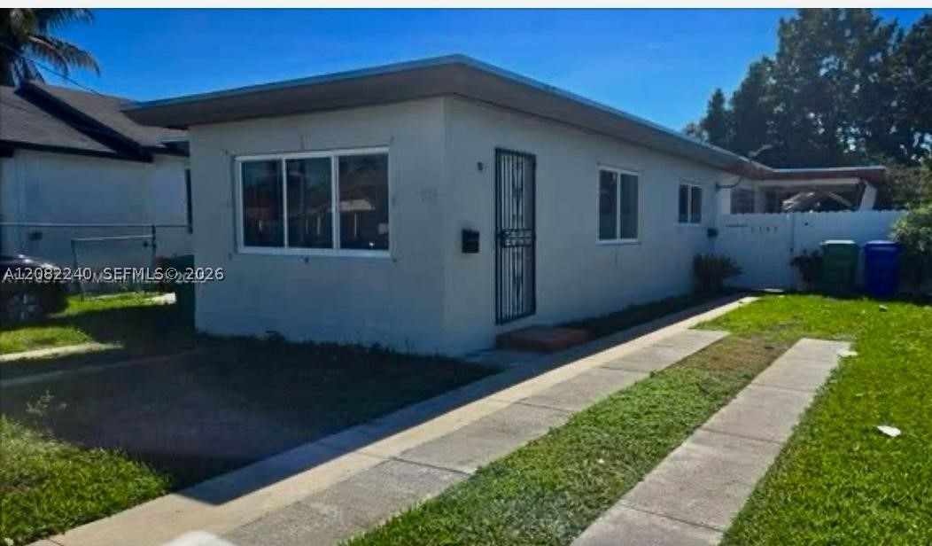 2142 NW 27th St #2142, Miami FL 33142