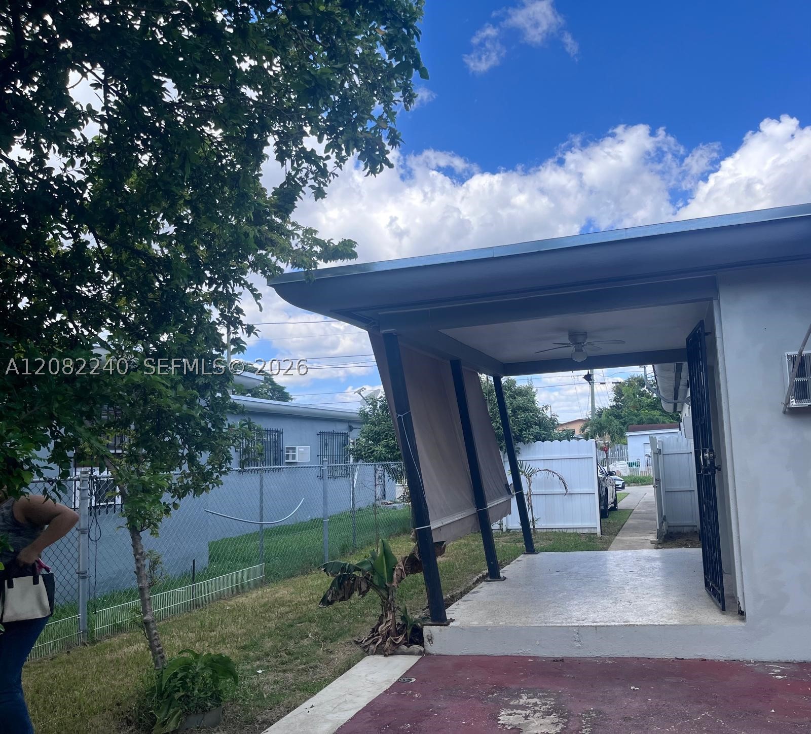 2142 NW 27th St #2142, Miami FL 33142