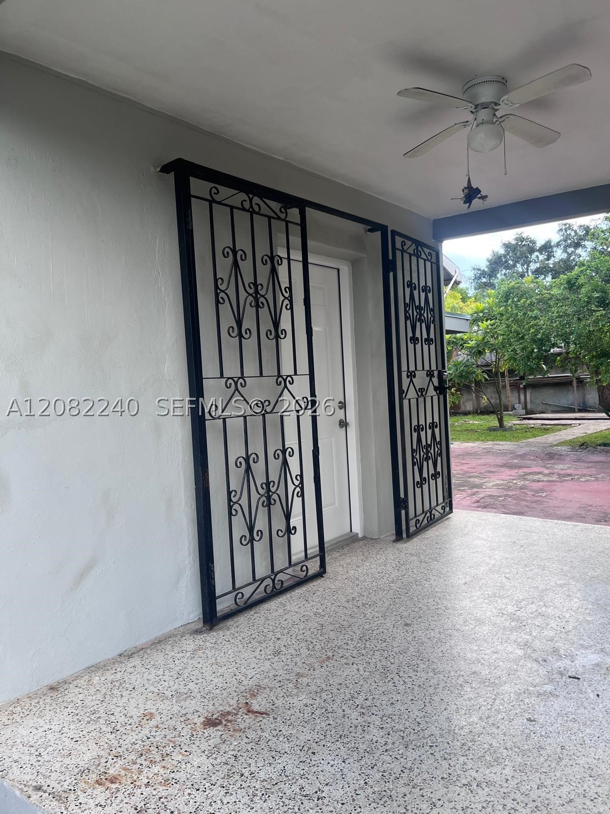 2142 NW 27th St #2142, Miami FL 33142