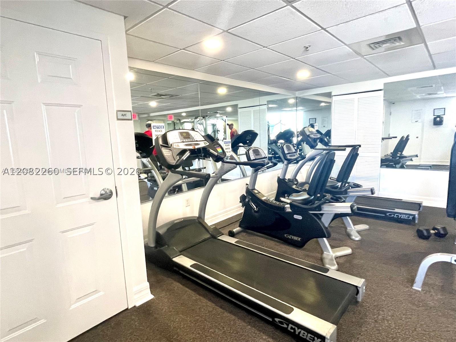 900 SW 8th St #808, Miami FL 33130