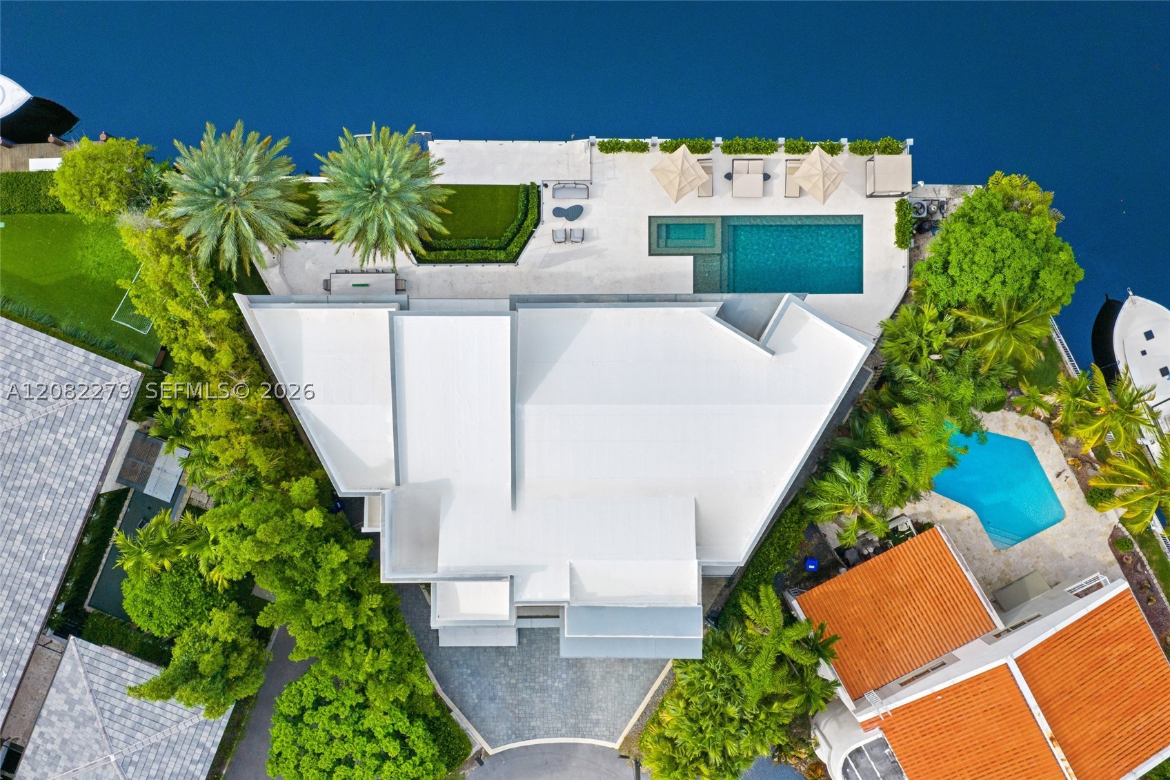 16495 NE 32nd Ave, North Miami Beach FL 33160