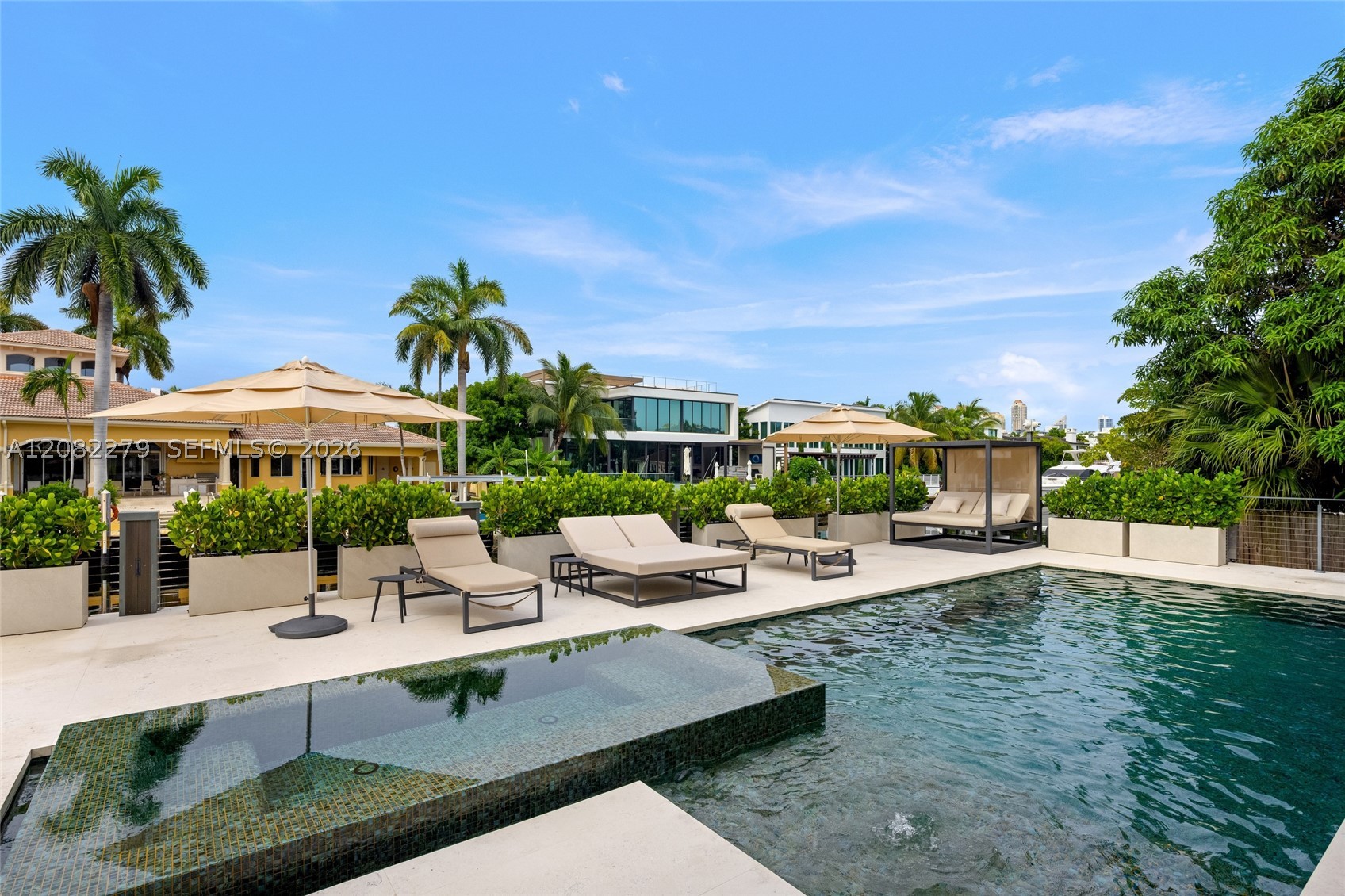 16495 NE 32nd Ave, North Miami Beach FL 33160
