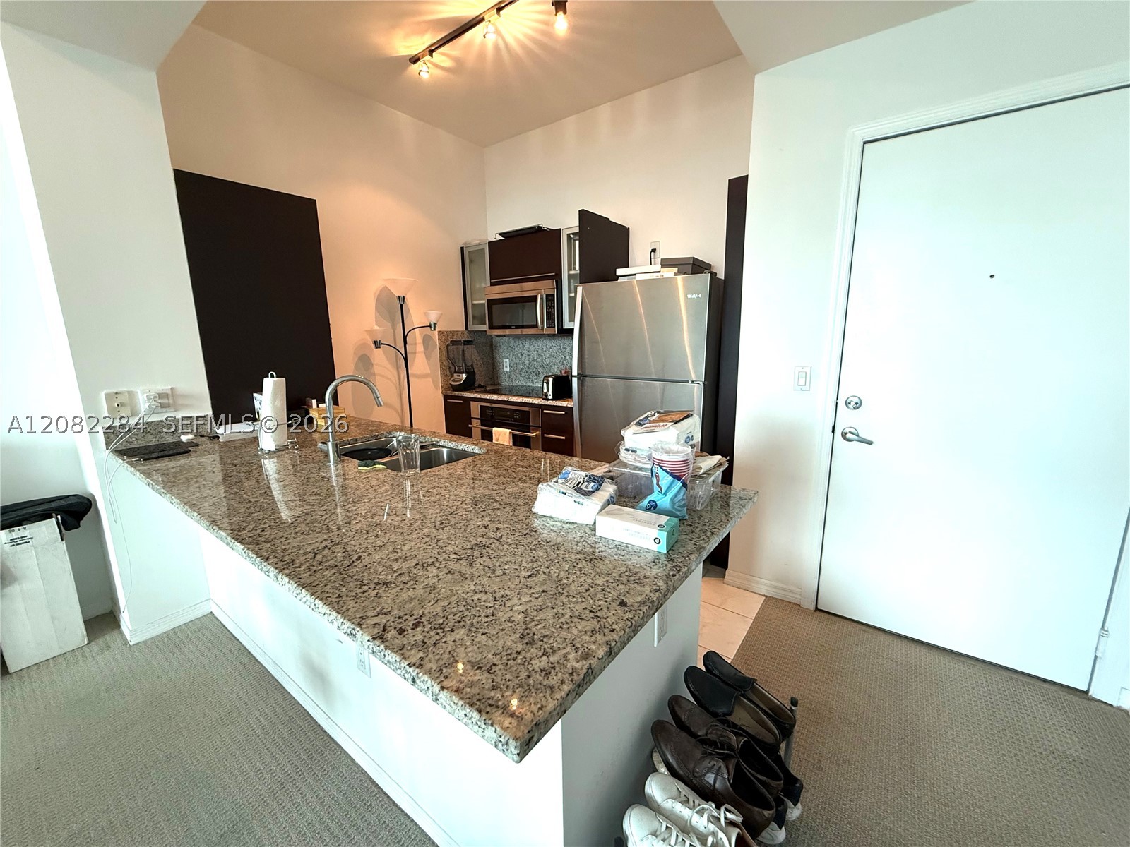 950 Brickell Bay Dr #5202, Miami FL 33131
