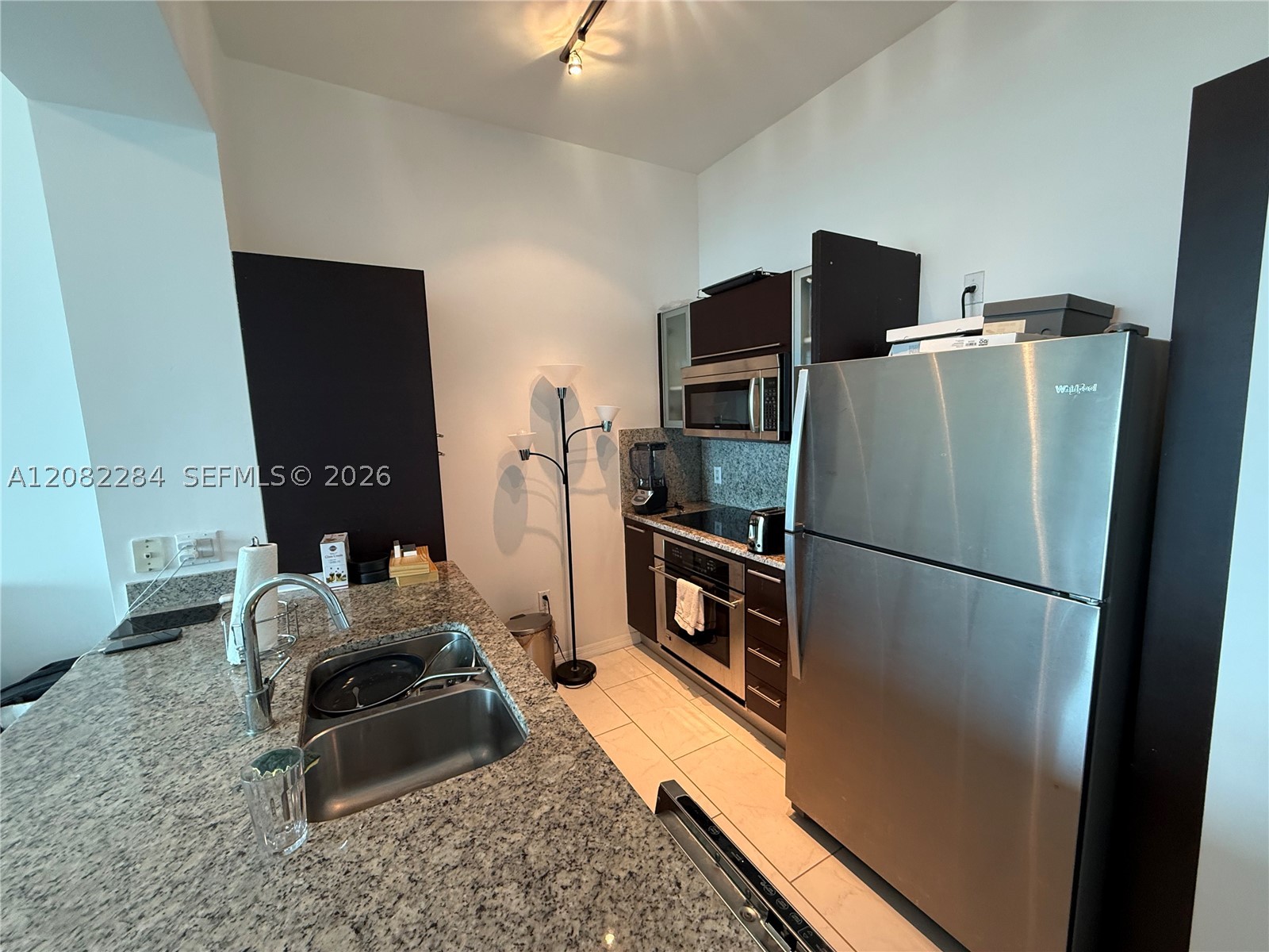 950 Brickell Bay Dr #5202, Miami FL 33131