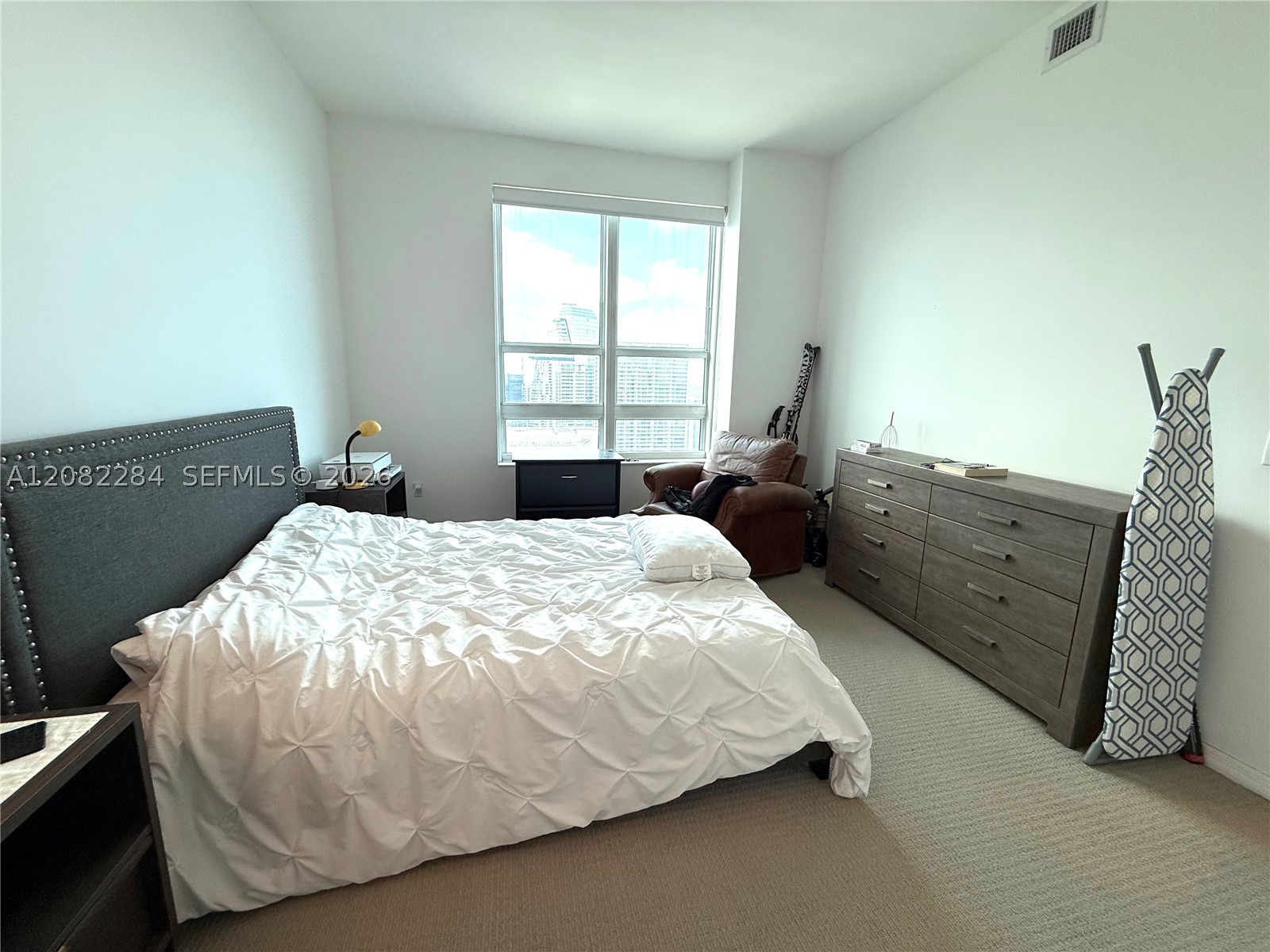 950 Brickell Bay Dr #5202, Miami FL 33131