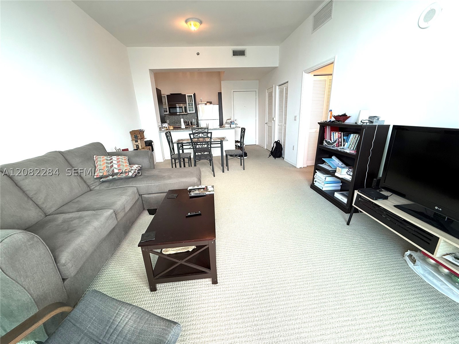 950 Brickell Bay Dr #5202, Miami FL 33131