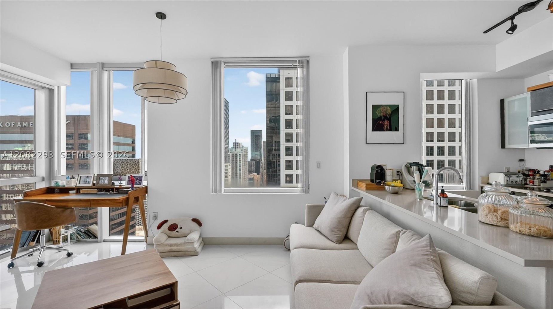 500 Brickell Ave #4102, Miami FL 33131