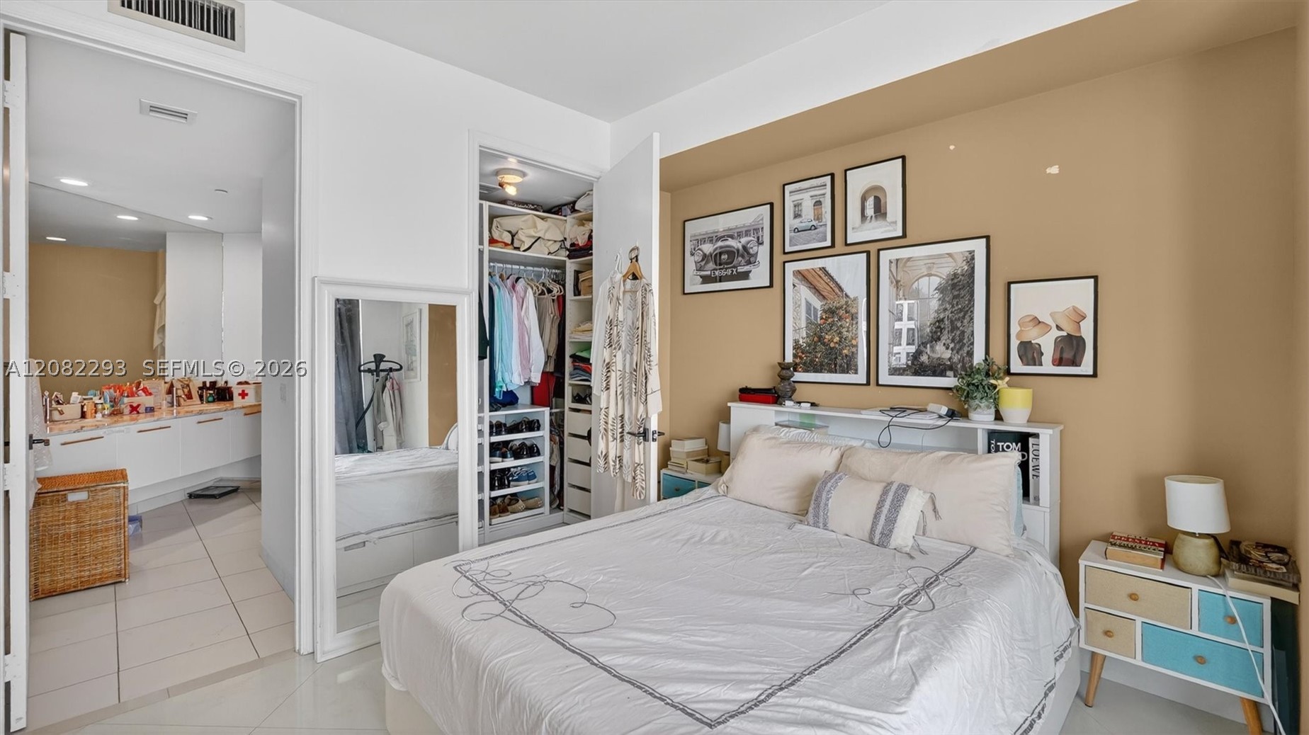 500 Brickell Ave #4102, Miami FL 33131
