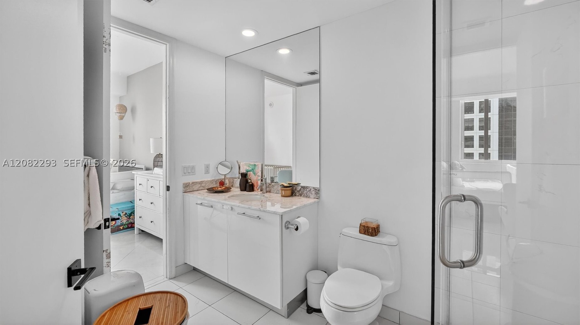 500 Brickell Ave #4102, Miami FL 33131