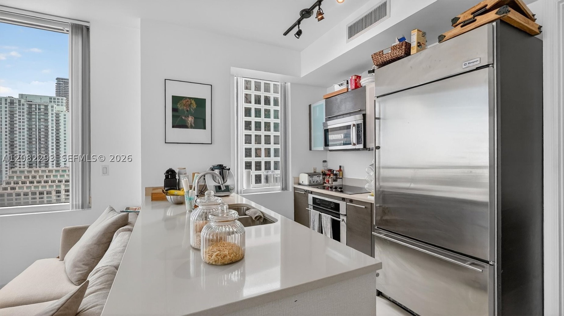 500 Brickell Ave #4102, Miami FL 33131