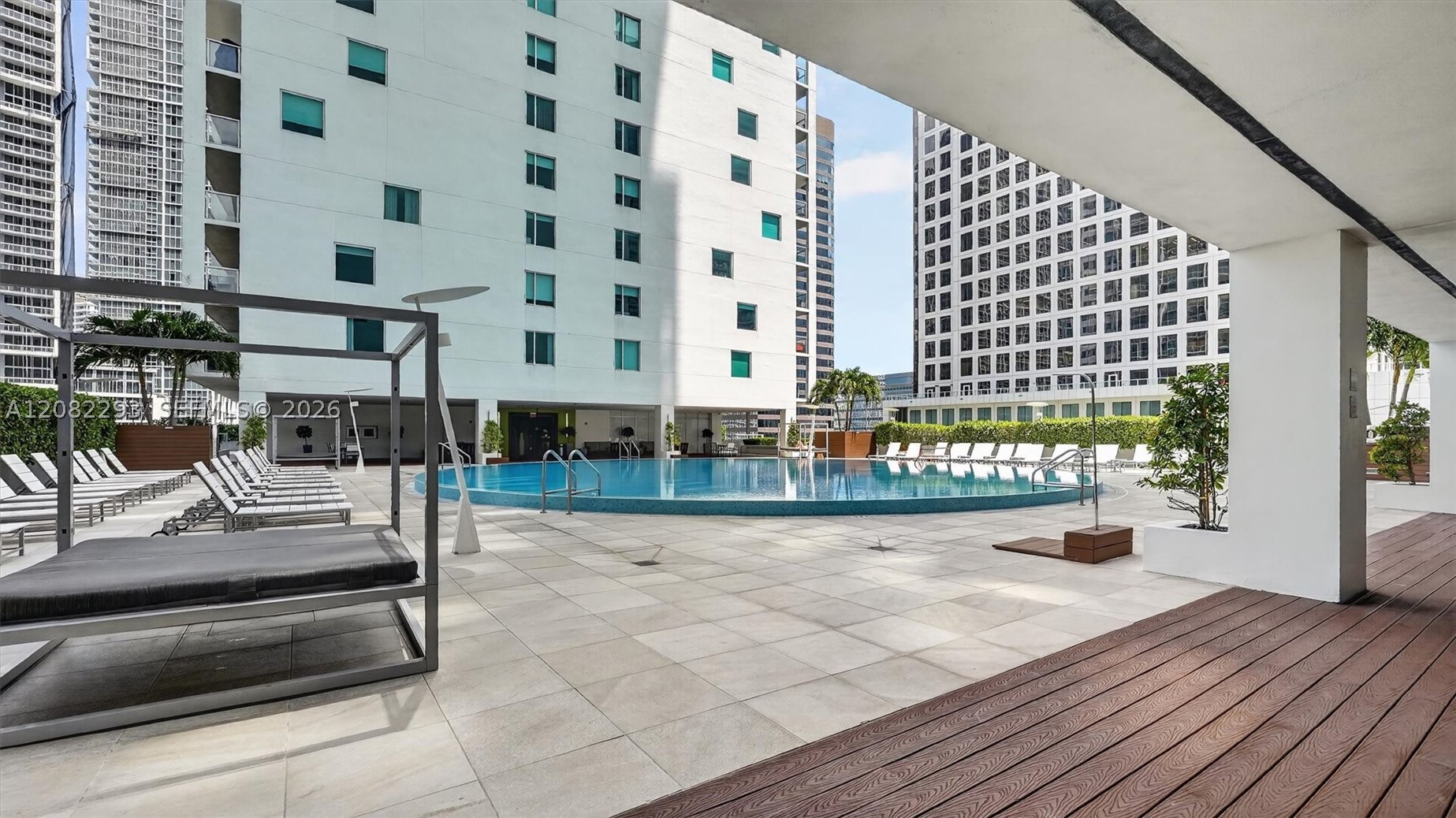 500 Brickell Ave #4102, Miami FL 33131